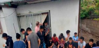 Rescatan al menos 24 migrantes que eran extorsionados por los "coyotes"