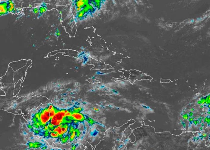 Alerta verde en todo el territorio de El Salvador por tormenta Bonnie