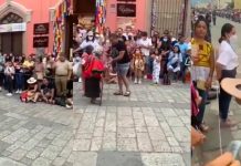 Esto es México, ayudándonos unos a otros en necesidad