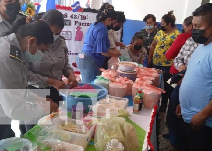 Feria gastronómica en el Ministerio de Gobernación