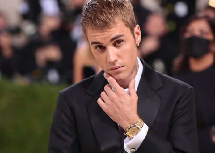 Tras parálisis facial Justin regresa para deleite de los fans