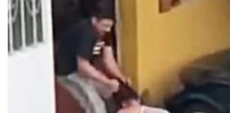Tremenda golpiza recibe una mujer en Guatemala en plena vía pública