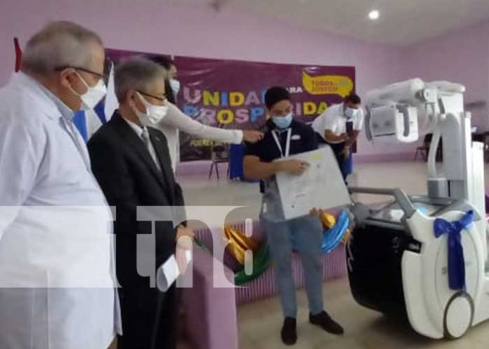 Entregan equipos rayos X al hospital regional de Jinotepe