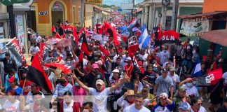 Marea roja y negra se desborda en las calles de Juigalpa