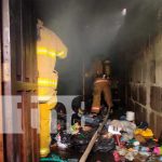 Familia lo pierde todo tras un incendio en su casa en Managua