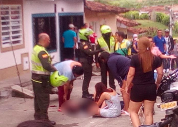 Colombia: Llegaron hombres armados y dispararon 