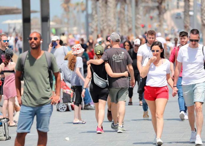 Levantan restricciones sanitarias en Rusia