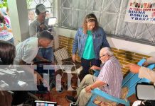 Entregan medios auxiliares en barrios del Distrito ll de Managua Entrega de medios auxiliares a personas que lo necesitan en Managua