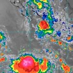 ¡No guardes la sombrilla! Dos tormentas tropicales avanzan en México