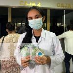 Trabajadores del MINSA Nicaragua reciben salario adelantado Entregan pago adelantado a trabajadores del MINSA Nicaragua