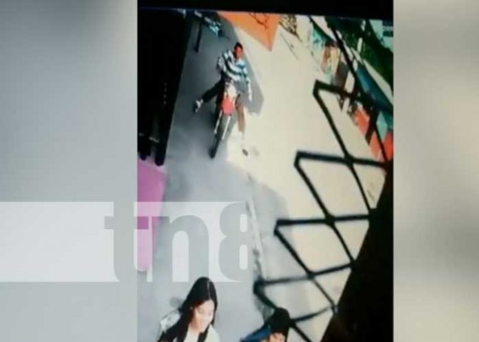 Motorizado atropella de forma intencional a jovencitas en Estelí