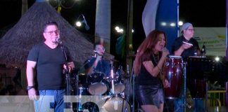 "Llama viva" finalizó presentación interpretando Santana