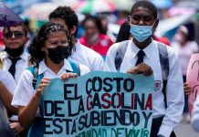 Panamá inicia mesa de diálogo para poner punto y final a las protestas Gobierno de Panamá y sectores sociales inician diálogo