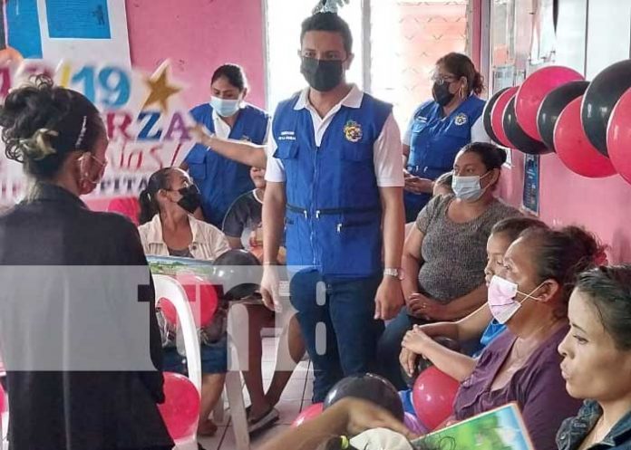 Conversatorio con parto múltiple en Tipitapa