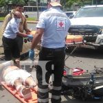 Le arruinan el día a motorizado al ser colisionado en Managua Accidente de tránsito en sector del Paso a Desnivel de Portezuelo, Managua