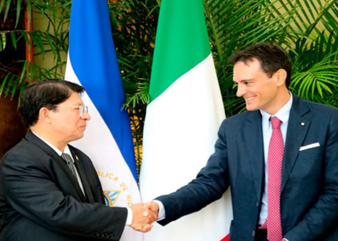 t Nicaragua recibe copias de estilo del embajador extraordinario de Italia