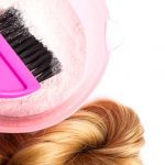 ¿Andas corta de dinero? Mujer usa su flujo vaginal para teñir su cabello