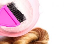 ¿Andas corta de dinero? Mujer usa su flujo vaginal para teñir su cabello