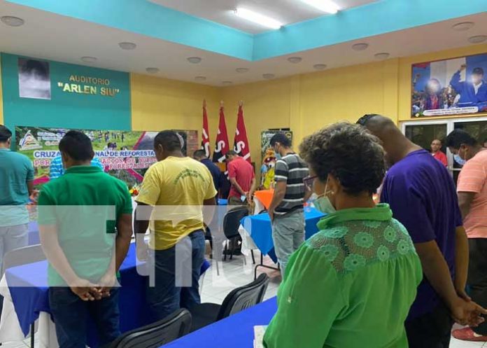 viverista-nicaragua-2 Foto: Simposio para viveristas en Nicaragua / TN8