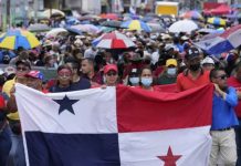 Gremios de docentes extienden paro en Panamá Gremios de docentes extienden paro en Panamá