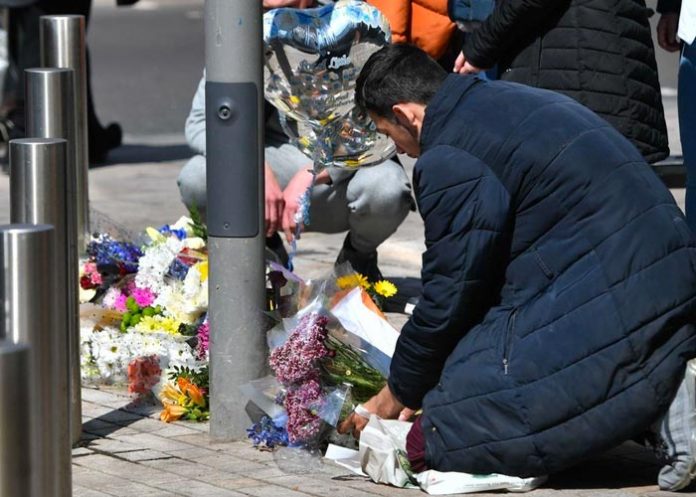 z Policía de Reino Unido mantendrá presencia policial