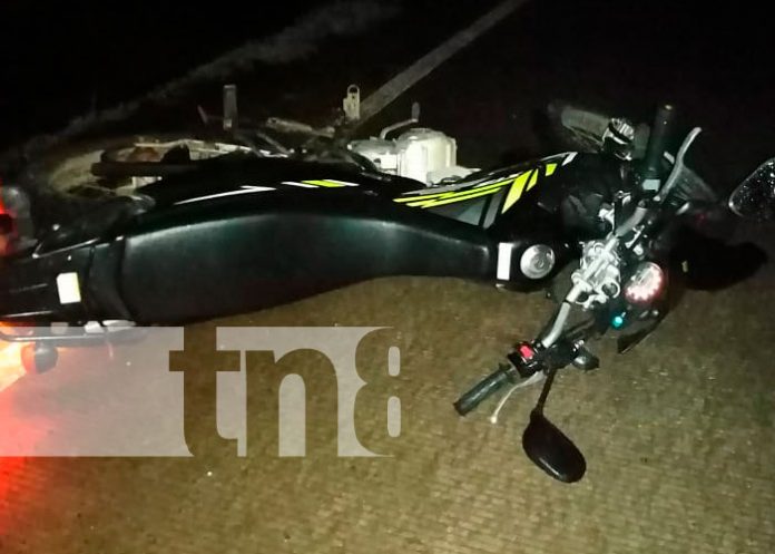 Fuerte accidente dejó a motociclista con la pierna casi cercenada en Bluefields