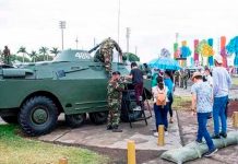 Exhibición militar en la Plaza la Fe todo un éxito Exhibición militar en la Plaza la Fe todo un éxito