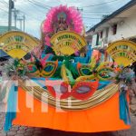 Comparsas y carrozas llenan de fantasía y color las calles de Juigalpa