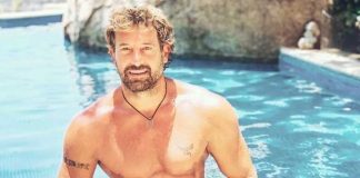 'Como si fuera Ken', Gabriel Soto recibe su muñeco al estilo Barbie