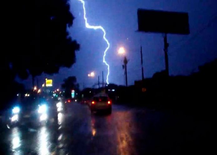 1 Tormenta eléctrica provoca afectaciones en Managua
