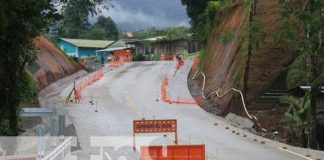 Carretera de concreto hidráulico avanza de Rosita a Bonanza