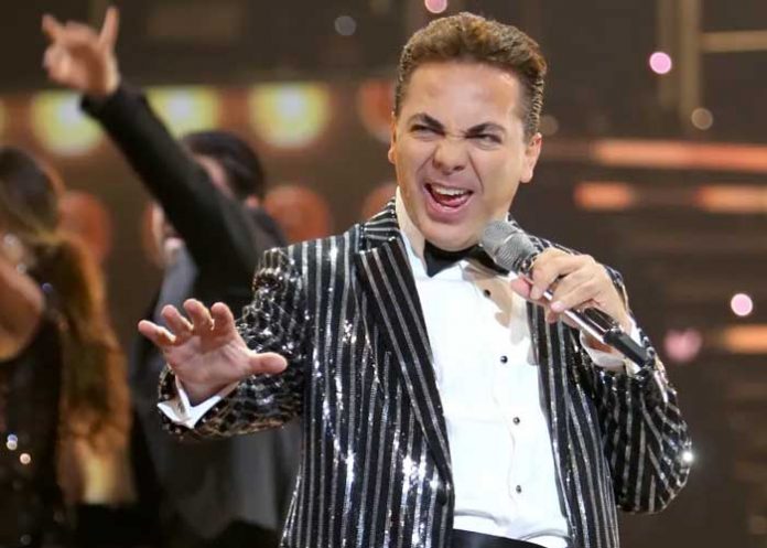 ¿Otra vez? Cristian Castro cambia nuevamente el color de pelo