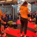 Sufre un calambre mientras pide matrimonio en Estonia