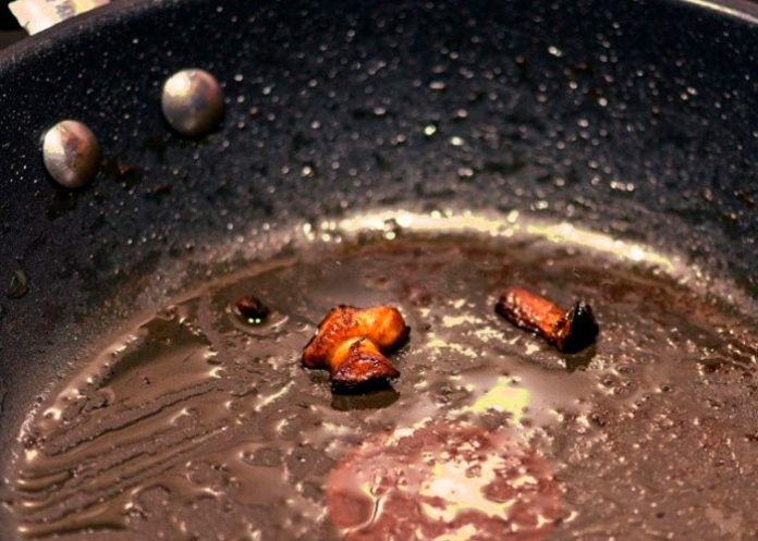 ¡Cuidado! Los restos que dejás en la paila te pueden provocar cáncer