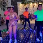 Imagínate realizar tus XV años y que tu «chambelán» se robé el show Imagínate realizar tus XV años y que tu "chambelán" se robe el show