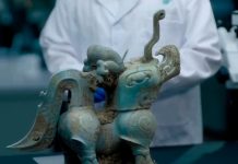 ¡Increíble! Encuentran en China estatuas de bestias «celestiales» ¡increíble! Encuentran en China estatuas de bestias "celestiales"
