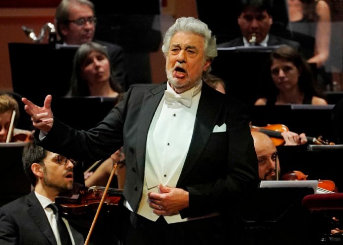 1 Plácido Domingo responde si pertenece a una secta sexual en Argentina