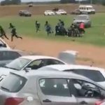 ¡VIDEO! Sujeto en carro intenta atropellar a árbitro en pleno partido ¡VIDEO! Sujeto en carro intenta atropellar a árbitro en pleno partido