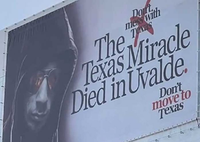 Misteriosos carteles en EEUU piden que 