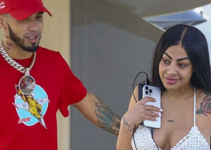 ¡Delicioso en la piscina! Anuel AA filtra fotos íntimas con Yailin