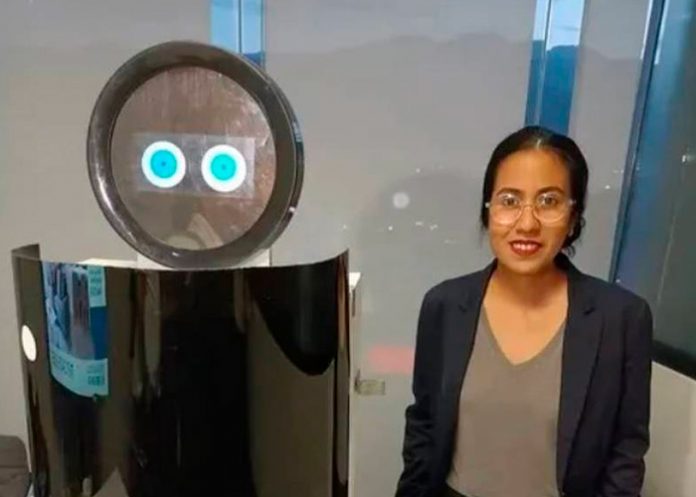 Desarrollan un prototipo de robot capaz de convertir el aire en agua