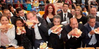 México rompe Récord Guinness de la torta más grande del mundo