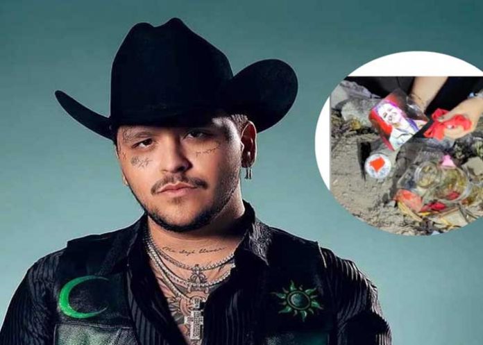 1 Aseguran que Christian Nodal estará de luto y sufre de