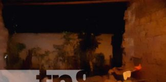 Familia de Jalapa se lleva tremendo susto al desplomarse una pared de su casa