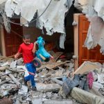 Desgarrador: 16 niños mueren en tres días de bombardeos en Gaza Desgarrador: 16 niños mueren en tres días de bombardeos en Gaza.