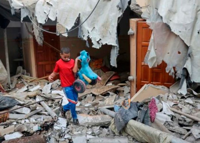 Desgarrador: 16 niños mueren en tres días de bombardeos en Gaza.