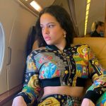 ¿Rosalía es presumida? Fan la encuentra en el avión y esto pasó ¿Rosalía es presumida? Fan la encuentra en el avión y esto pasó