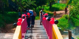Inauguran puente peatonal que une a dos barrios de Bilwi