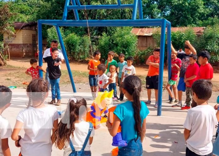 2 Inauguran cancha multiusos en Tipitapa