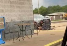 VIDEO: Policías de Arkansas en Estados Unidos dan brutal golpiza a sujeto VIDEO: Policías de Arkansas en Estados Unidos dan brutal golpiza a sujeto